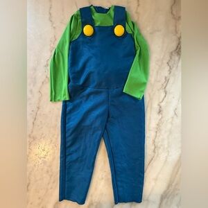 Boys 4-6 Luigi Halloween costume. Built in stomach pouch.